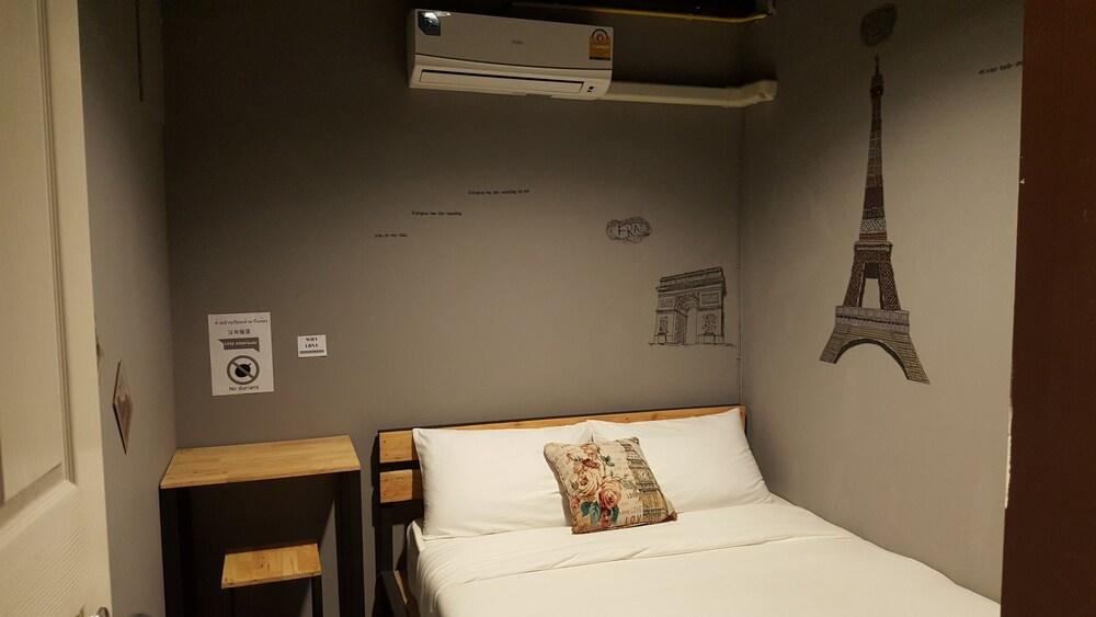 Auberge de jeunesse La Belle Nuit House à Chiang Mai Extérieur photo